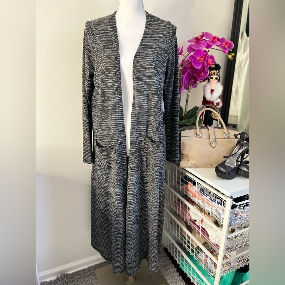 NWT LULAROE long cardigan sweater size M